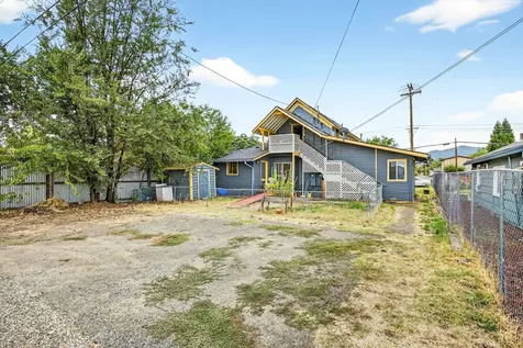 838 Dakota Avenue Medford OR 97501
