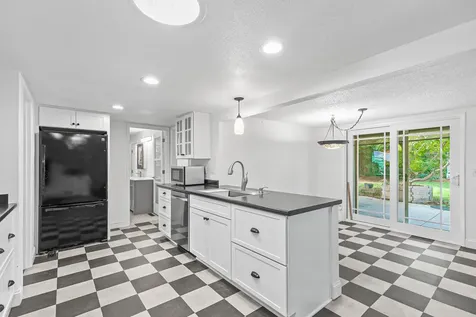1417 Larkspur Avenue Medford OR 97504