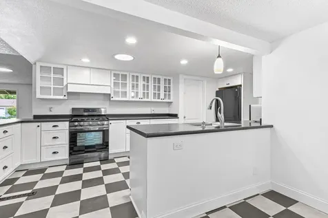 1417 Larkspur Avenue Medford OR 97504