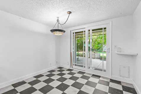 1417 Larkspur Avenue Medford OR 97504