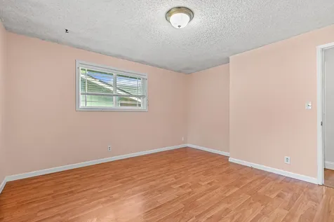 1417 Larkspur Avenue Medford OR 97504