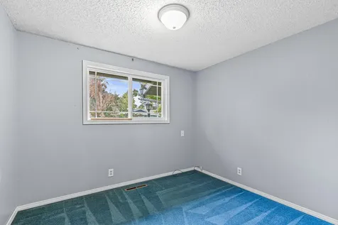1417 Larkspur Avenue Medford OR 97504