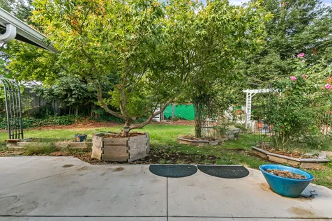 1417 Larkspur Avenue Medford OR 97504