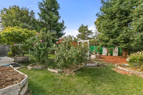 1417 Larkspur Avenue Medford OR 97504