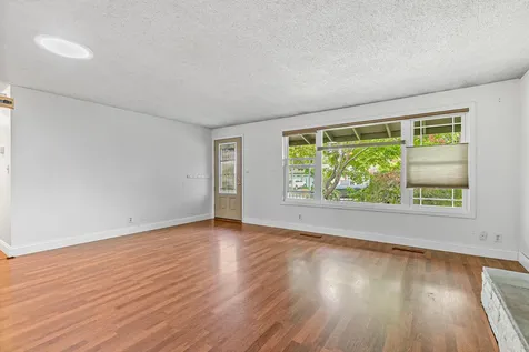 1417 Larkspur Avenue Medford OR 97504