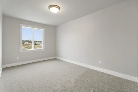 3937 SW Coyote Avenue Redmond OR 97756