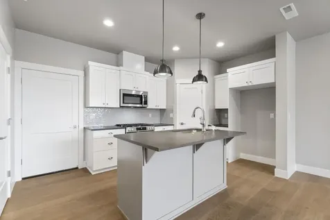 3937 SW Coyote Avenue Redmond OR 97756