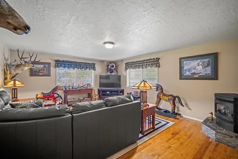 16255 Paulina View Road La Pine OR 97739