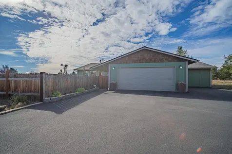 16255 Paulina View Road La Pine OR 97739