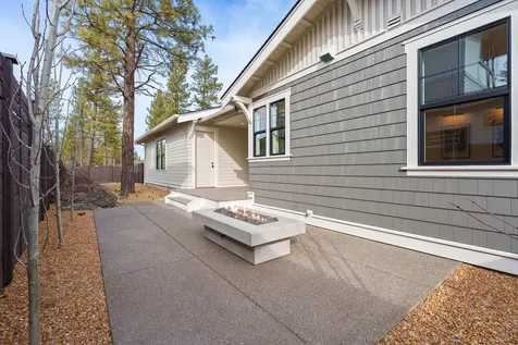 3330 NW Leavitt Lane Bend OR 97703