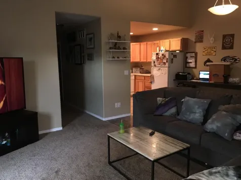 2723 SW Salmon Avenue Redmond OR 97756