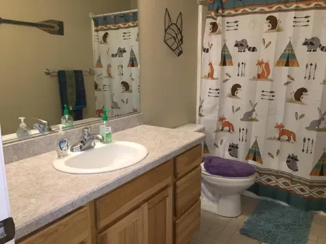 2723 SW Salmon Avenue Redmond OR 97756
