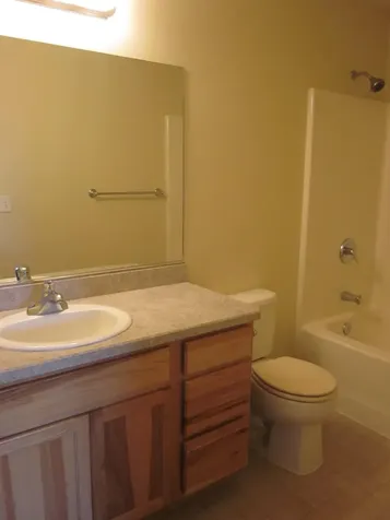 2723 SW Salmon Avenue Redmond OR 97756