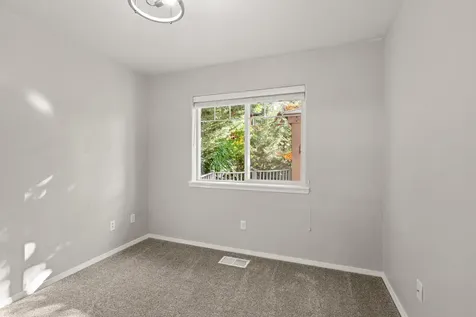543 Hoover Park Drive Medford OR 97504