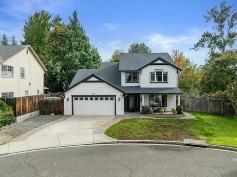 543 Hoover Park Drive Medford OR 97504