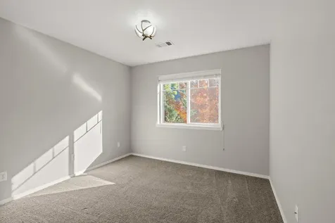 543 Hoover Park Drive Medford OR 97504