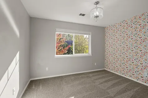 543 Hoover Park Drive Medford OR 97504