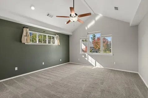 543 Hoover Park Drive Medford OR 97504