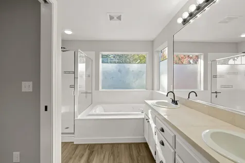 543 Hoover Park Drive Medford OR 97504