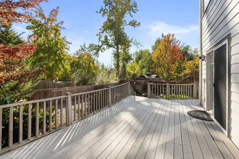 543 Hoover Park Drive Medford OR 97504