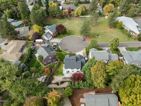 543 Hoover Park Drive Medford OR 97504