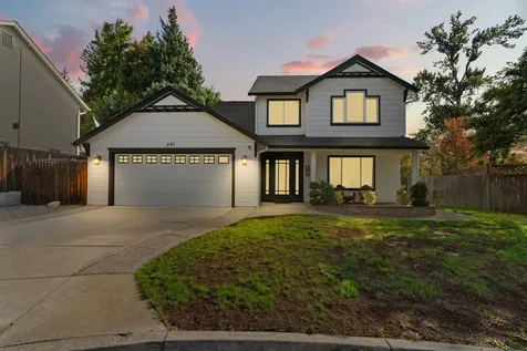 543 Hoover Park Drive Medford OR 97504
