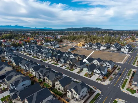 20606 SE Slate Avenue Bend OR 97702