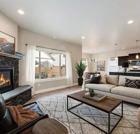 20606 SE Slate Avenue Bend OR 97702