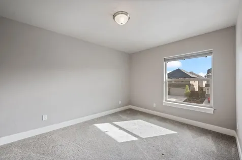 20606 SE Slate Avenue Bend OR 97702