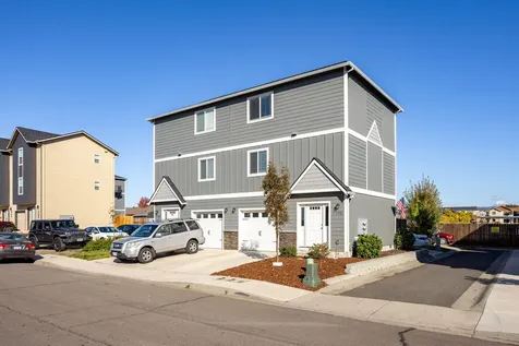 7798 Jacqueline Way White City OR 97503