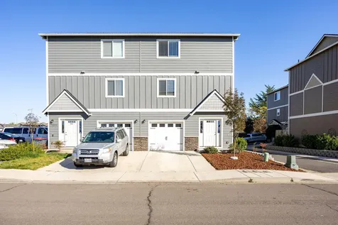 7798 Jacqueline Way White City OR 97503