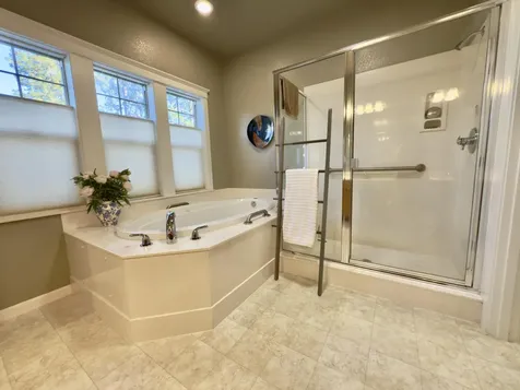 455 Holly Street Ashland OR 97520