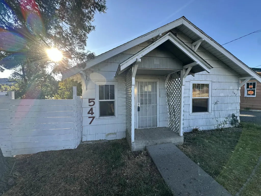 547 Uerlings Avenue Klamath Falls OR 97601