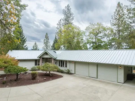 225 Lee Joy Drive Grants Pass OR 97526