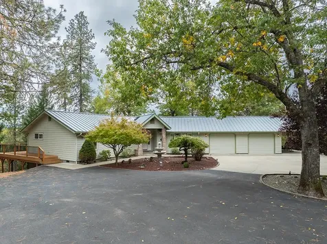 225 Lee Joy Drive Grants Pass OR 97526