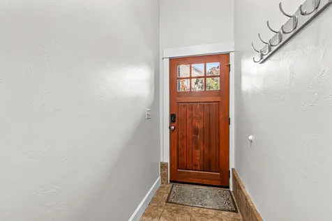 440 N Fourth Street Jacksonville OR 97530