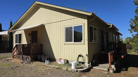 488 Crowson Road Ashland OR 97520