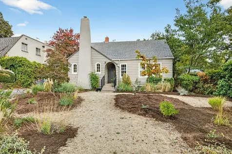 17 Glen Oak Court Medford OR 97504