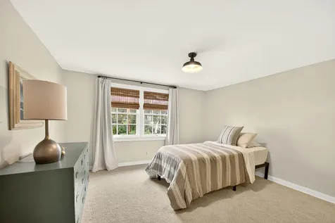 17 Glen Oak Court Medford OR 97504