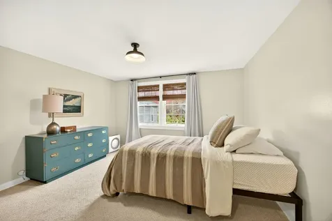 17 Glen Oak Court Medford OR 97504