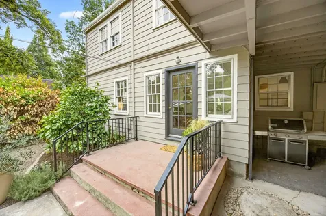17 Glen Oak Court Medford OR 97504
