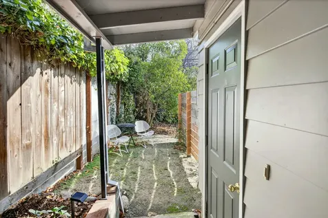 17 Glen Oak Court Medford OR 97504