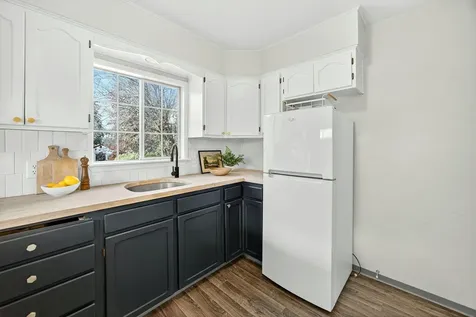 17 Glen Oak Court Medford OR 97504