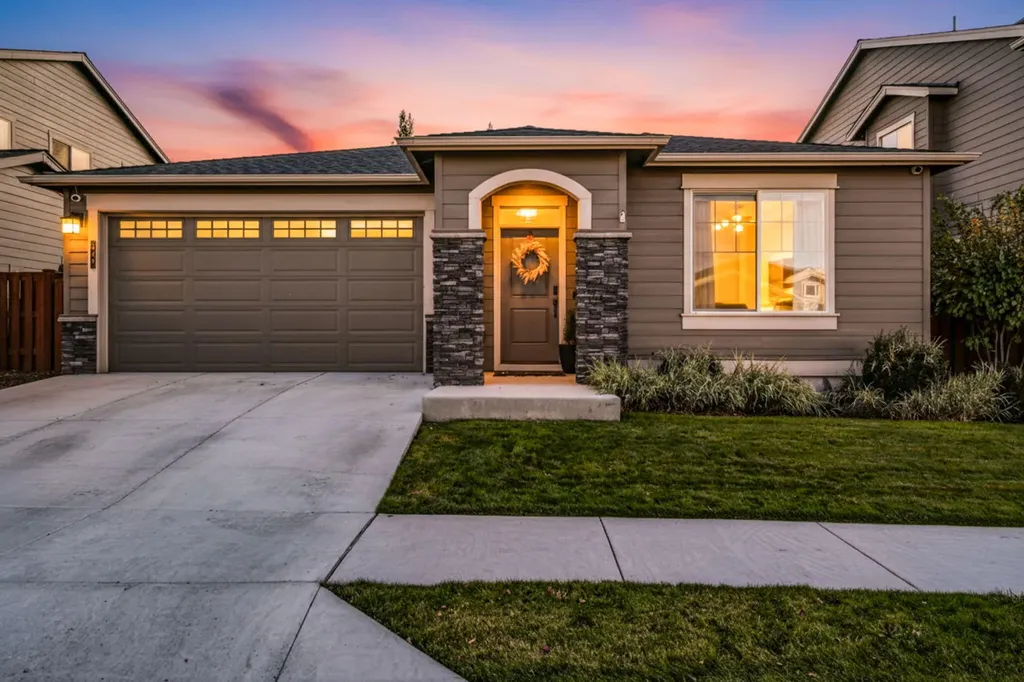972 NE Steins Pillar Drive Prineville OR 97754