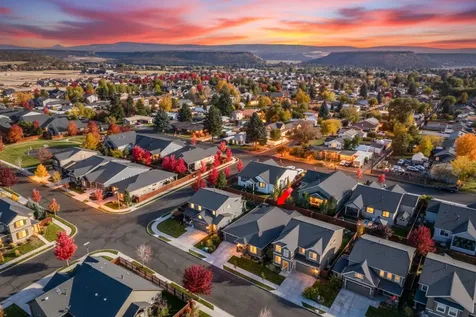972 NE Steins Pillar Drive Prineville OR 97754