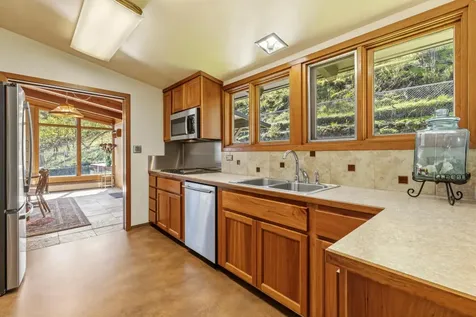 1215 Lakeshore Drive Klamath Falls OR 97601