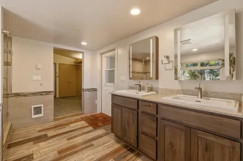 1215 Lakeshore Drive Klamath Falls OR 97601