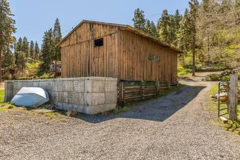 1215 Lakeshore Drive Klamath Falls OR 97601