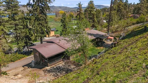 1215 Lakeshore Drive Klamath Falls OR 97601