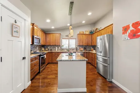 2271 Smokethorn Way Medford OR 97504